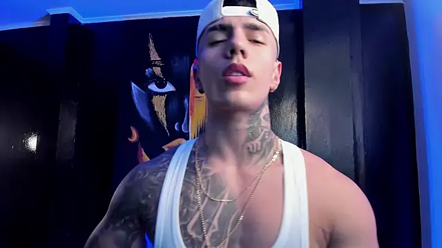 SalvatoreDmore Live XXX-Chat