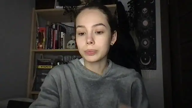 Chat +18 de Yuna5343 ao vivo