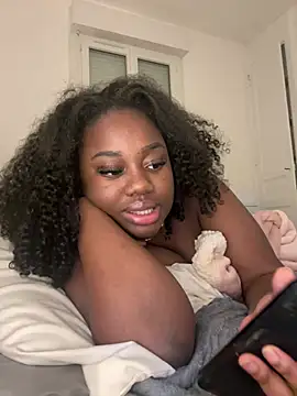 Chat +18 de Stelly_75 ao vivo