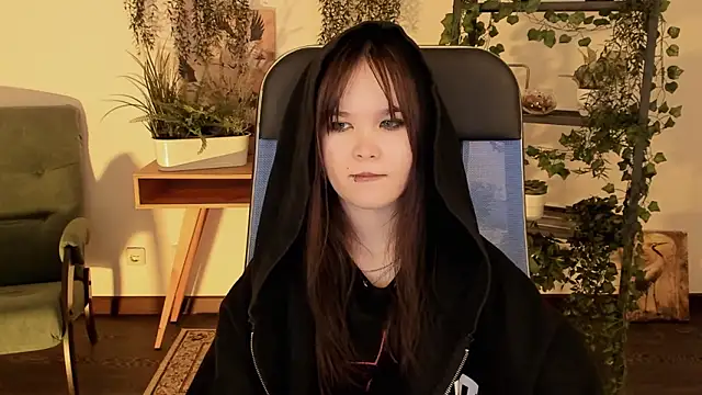 Chat +18 de Elainebeness ao vivo