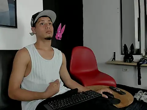 Pokazy przed kamerką – gael_brand