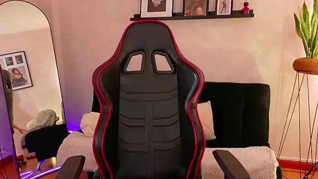 EmmyEvans1 élő XXX-chatje