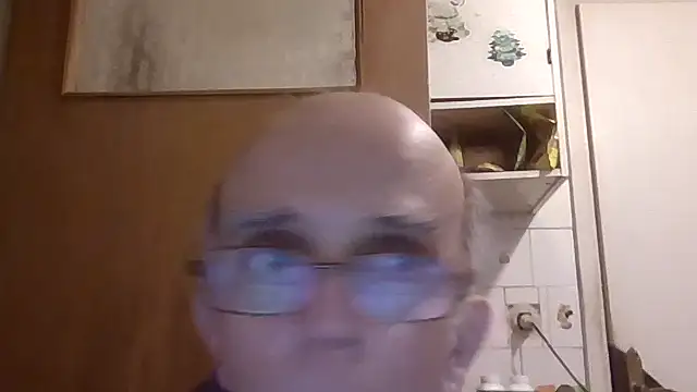 mariusica1@xh live XXX chat