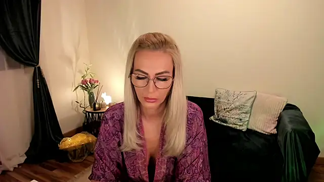 _solar_criss_ – Live XXX-chat