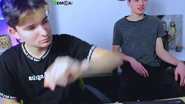 Chat +18 de emil_lucky ao vivo