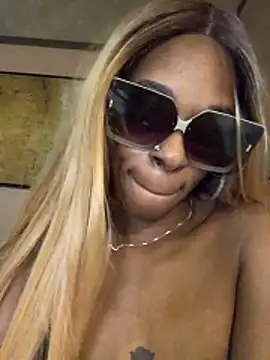 Chatroom XXX en direct de Jasmine_FullsShine