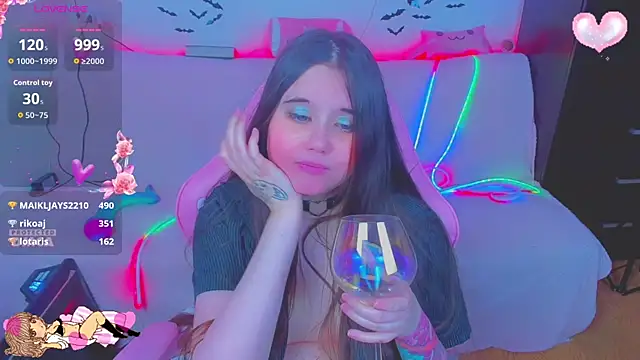 Lolisuccub's Live XXX Chat