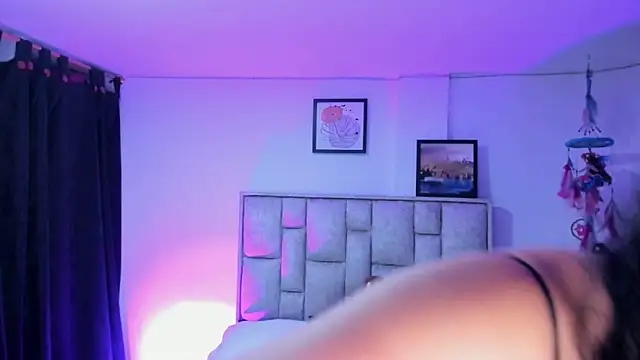 brianaGuzmanのライブXXXチャット