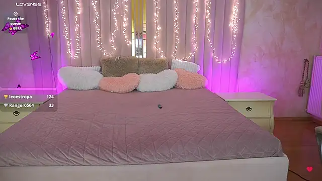 Show modela NightAylin na web-kameri