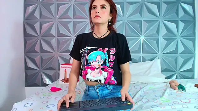 Emmy_lander1's Live XXX Chat