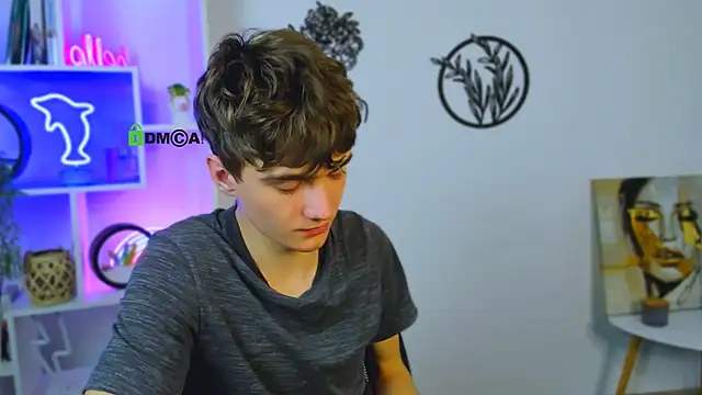 emil_lucky's Live XXX Chat