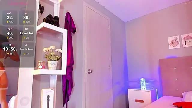 EmilyCoast-1: онлайн-секс-чат