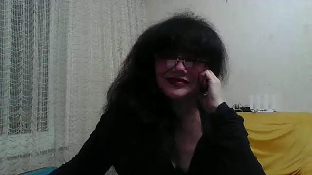 Show modela SilviaSky51 na web-kameri