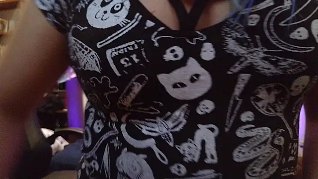 Pokazy przed kamerką – Evelan420