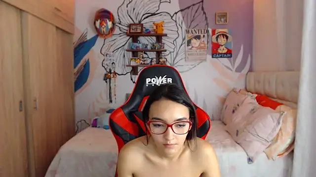 Онлайн чат XXX LinzyBaner