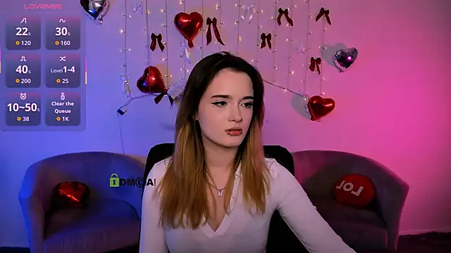 liana_kisses élő XXX-chatje