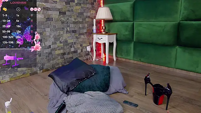 Chatroom XXX en direct de SelenSummer