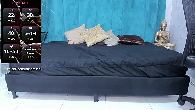 VictoriaaBlair's Live XXX Chat