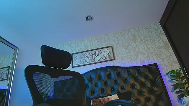 Lander_Cruz's Live XXX Chat