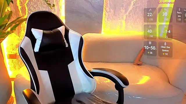 ashelyy_tp élő XXX-chatje