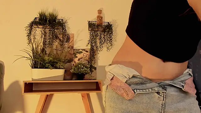 Elainebeness Chat XXX live