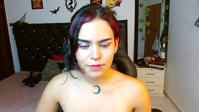 heidy_bloom Chat XXX in diretta