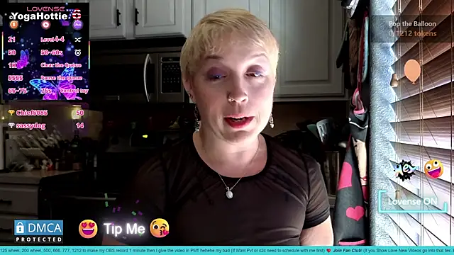YogaHottie76: онлайн-секс-чат