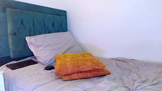 cedrixx10 Adlı Modelin Canlı XXX Sohbeti