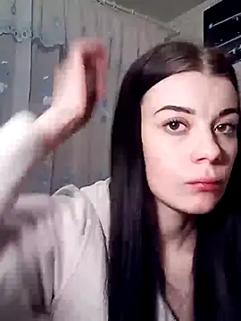 JhonSHelBy7LuNa Adlı Modelin Canlı XXX Sohbeti