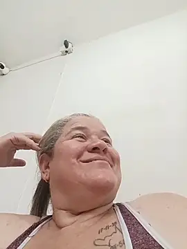 MilF-eterna_69 现场XXX聊天