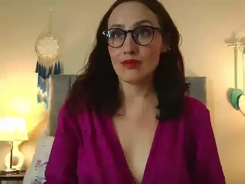 IberianMoonMK live XXX chat