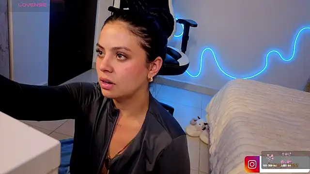 Victoryyy_: онлайн-секс-чат