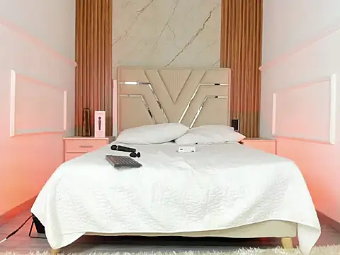 Abbyevaans: онлайн-секс-чат