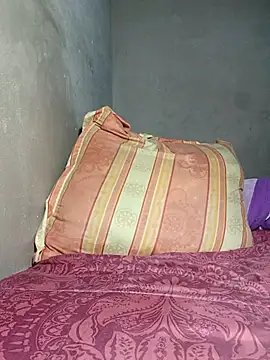 khetyvile's Live XXX Chat