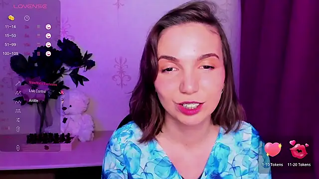 KindHazelHere_ Chat XXX live