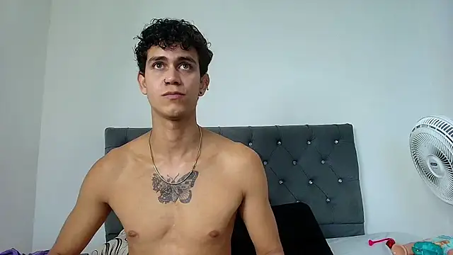 Maximiliano__Fire 라이브 XXX 채팅