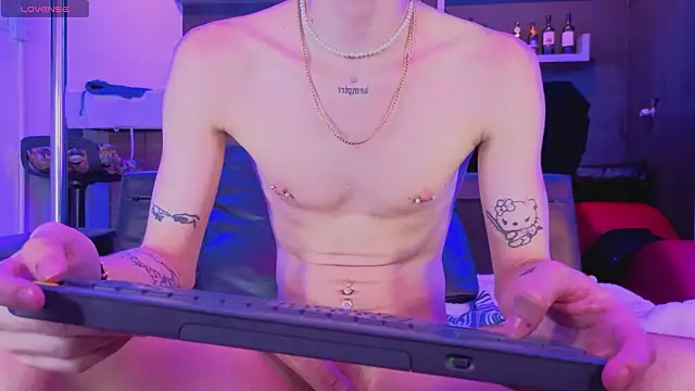 nova_salvatore's Live XXX Chat