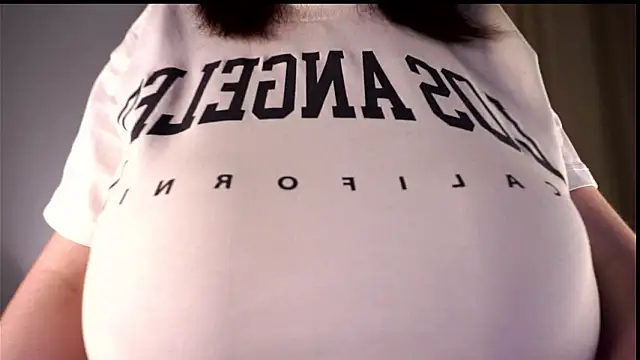 Živý XXX chat EffieHenri