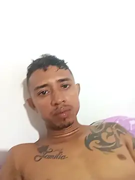 DuvanProces' Live XXX Chat