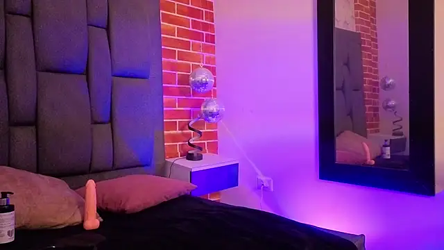 Pokazy przed kamerką – kiitydoll