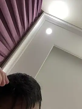 Errie1327 webkamerás műsora