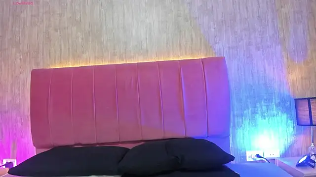 Kendra_kobein élő XXX-chatje