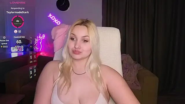 adrelaxinaのライブXXXチャット