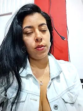 Luianna Live XXX-Chat