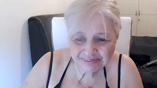 دردشة SusiLifeXXX الجنسية المباشرة