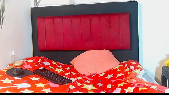 AMARYXS Adlı Modelin Canlı XXX Sohbeti