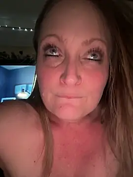 XXX chat uživo modela HoneyBluex