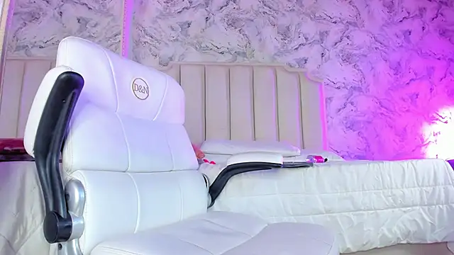 Chat +18 de Pamela_Moreno_ ao vivo