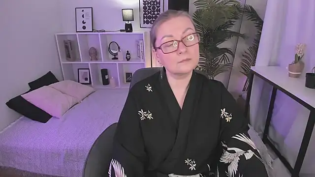 Chat +18 de AlexandraKind ao vivo