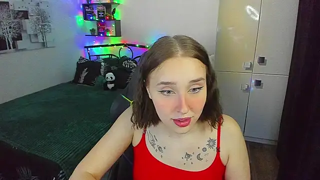 CrazyBitchInLace: онлайн-секс-чат